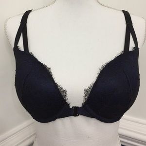 🌟Sale🌟EUC Victoria's Secret bra size 34D
