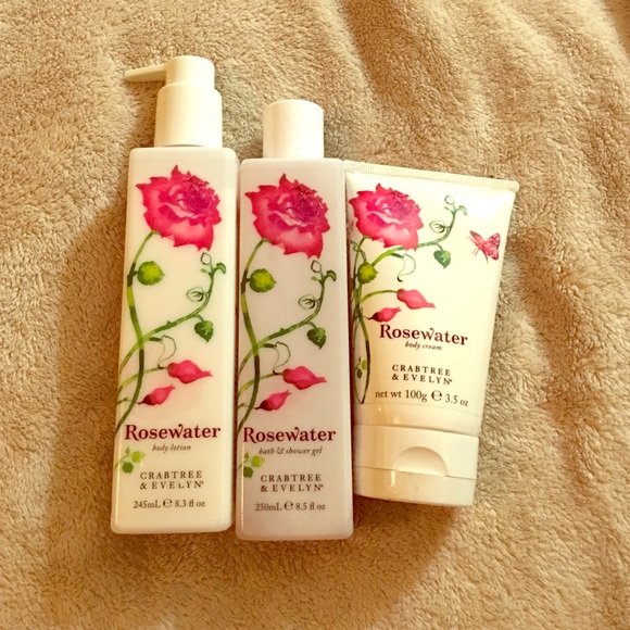 Crabtree and Evelyn bath set