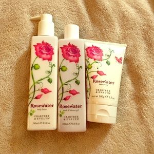 Crabtree and Evelyn bath set