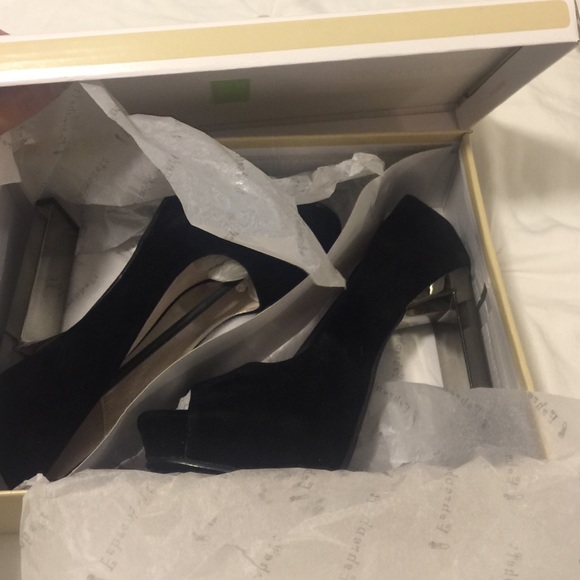 Black suede platforms with pewter heels - Picture 4 of 4