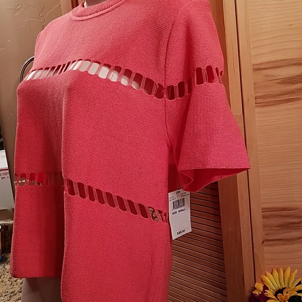 Donated 2021 cut zipper back top small - Picture 6 of 9