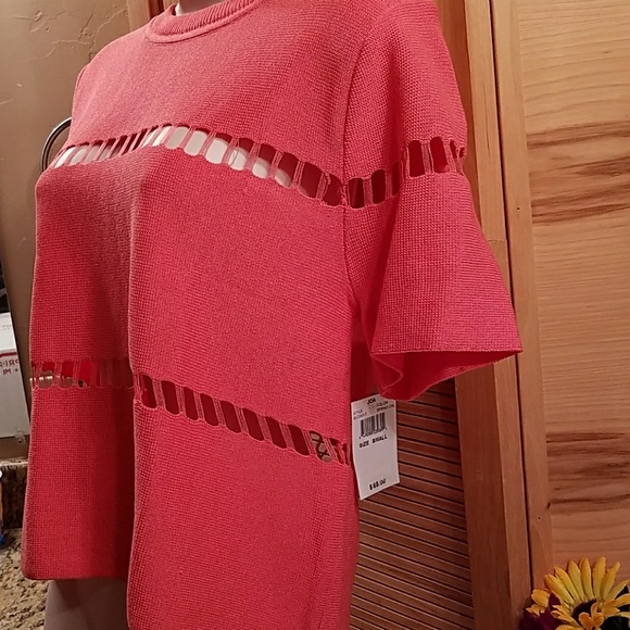 Donated 2021 cut zipper back top small - Picture 6 of 9