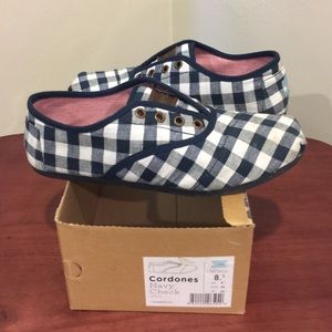 TOMS Cordones
