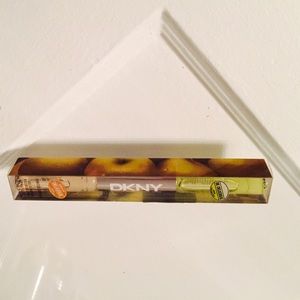 DKNY Be Delicious and Golden Delicious