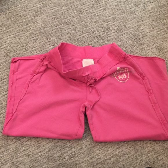 Victoria's Secret PINK Capri pants