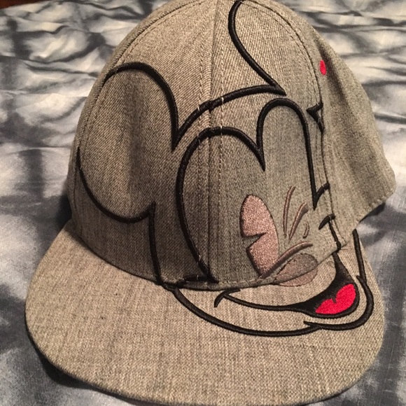 Mickey Mouse fitted hat