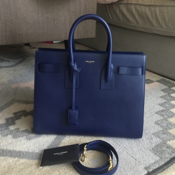 Saint Laurent Handbags - ❌SOLD❌ SAINT LAURENT CLASSIC SMALL SAC DE JOUR BAG