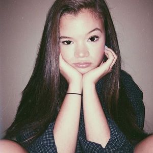 Meet your Posher, Isabella