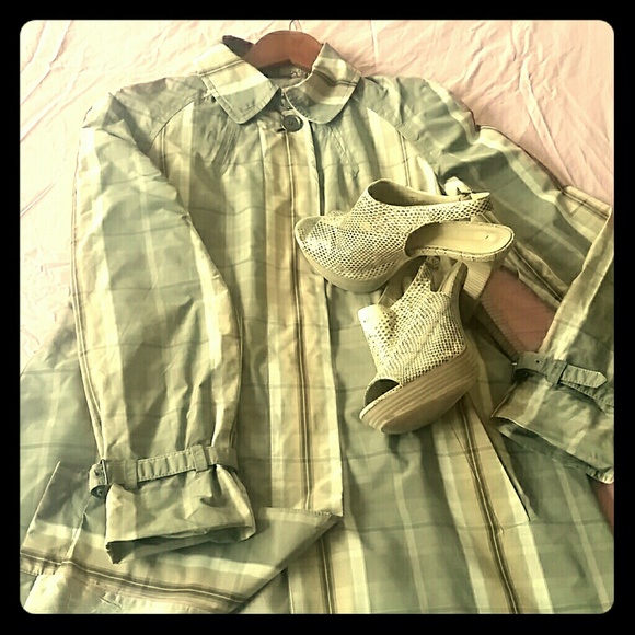 Banana Republic : Light weather trench - Picture 1 of 4