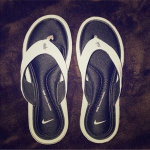 NIKE Comfort Footbed flip flops