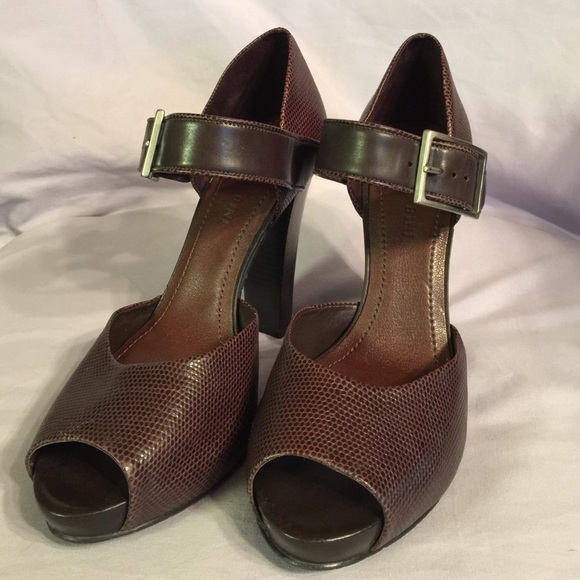 ⚡️Gianni Bini Peep Toe Heels⚡️