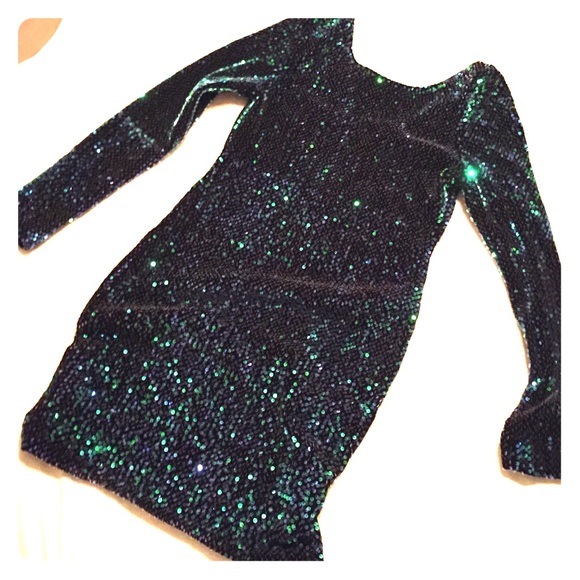 Motel brand sequin mini dress ✔️