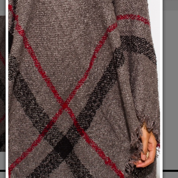 🎉HP🎉Fringed charcoal Gray Turtleneck Poncho - Picture 2 of 6