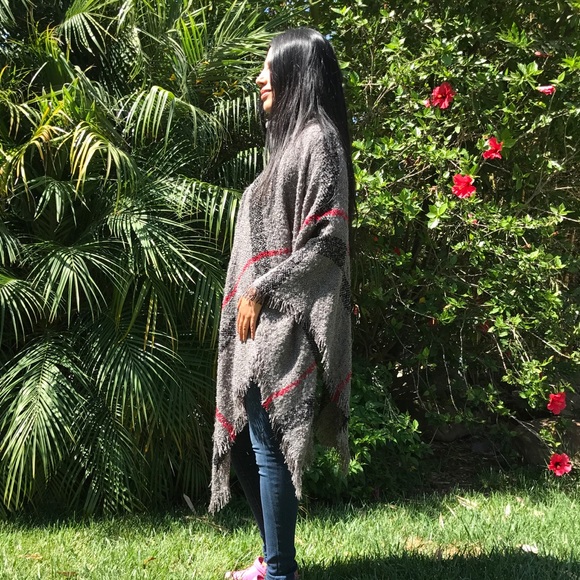 🎉HP🎉Fringed charcoal Gray Turtleneck Poncho - Picture 5 of 6