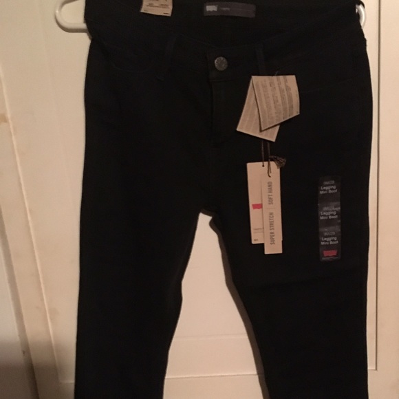Black Levi, Super Stretch legging mini boot. New
