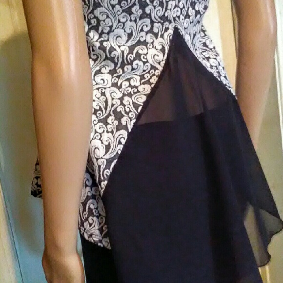 Julies Closet brand blouse