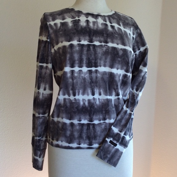 Columbia tie dyed long sleeved Small top