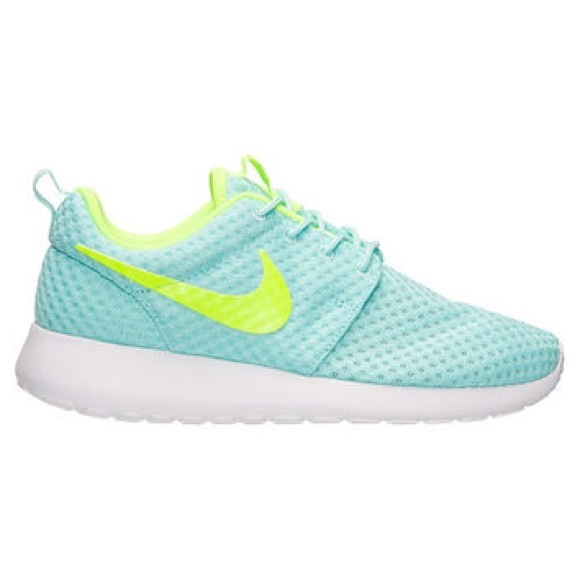 Women's Nike Roshe