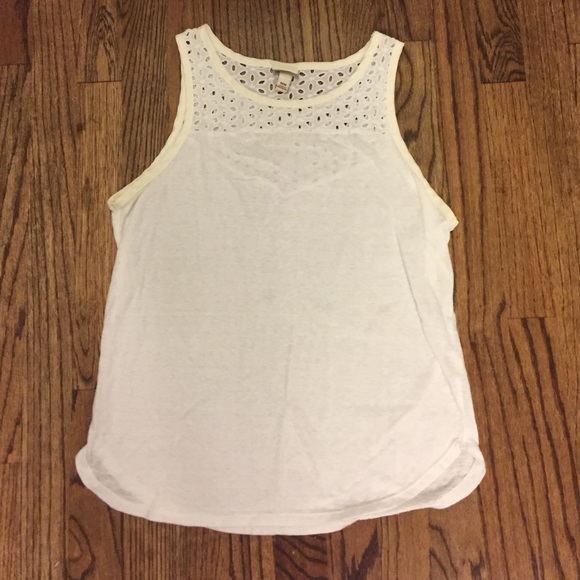 3 For $10 🎉Merona Tank with eyelet detail
