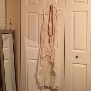 Flowy tie front tank