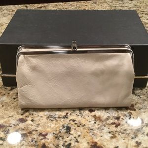Hobo International Clutch