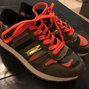 Camo Tennis Shoes