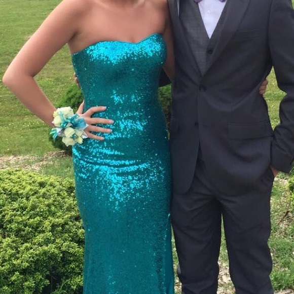 Turquoise Prom/Formal Dress - Picture 4 of 4