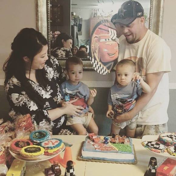 Meet your Posher, Queena