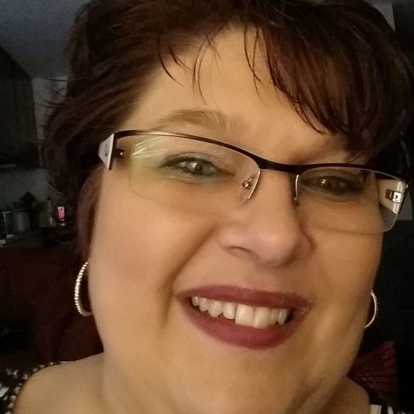 Meet your Posher, Karen