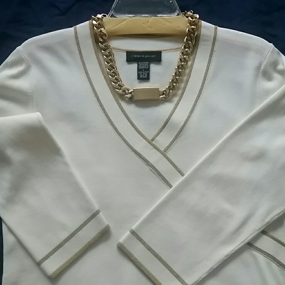 CABLE & GAUGE : VISCOSE V-NECK SWEATER - Picture 2 of 4