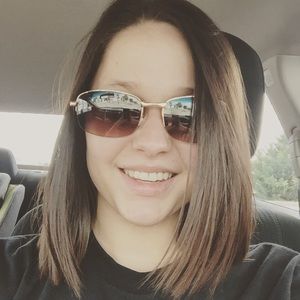 Meet your Posher, Destiny