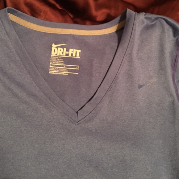 Blue Nike dri-fit long sleeves T shirt S - Picture 2 of 2