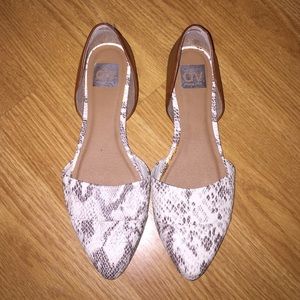 Dolce Vita Flats - Brand New