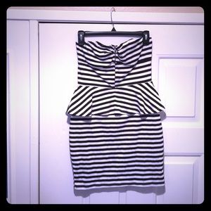 Lovely day peplum strapless