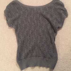 Nice sweater for warm fall days!