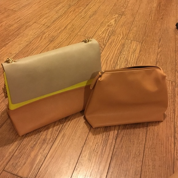 Purse - Picture 4 of 4