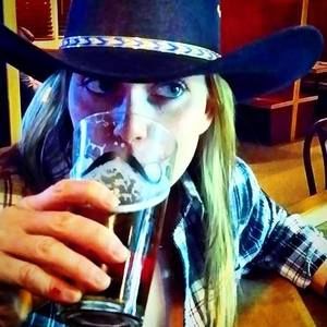 Meet your Posher, Ange