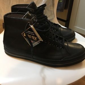 Tretorn Waterproof black leather boots. Size 12