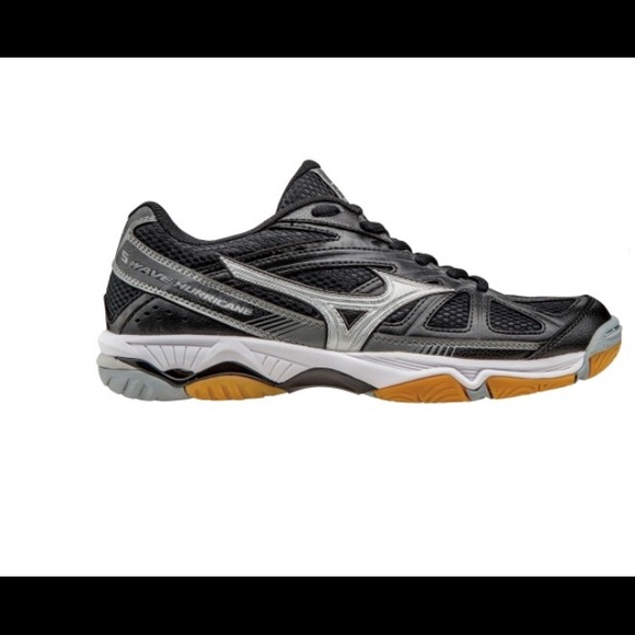 Mizuno volleyball shoes