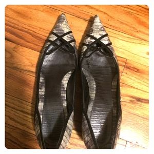 Banana Republic size 10 kitten heels
