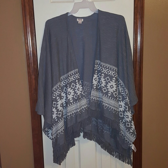 Mossimo Poncho Size L/XL