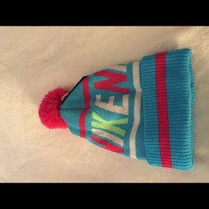 NWT Kids Nike Winter Hat