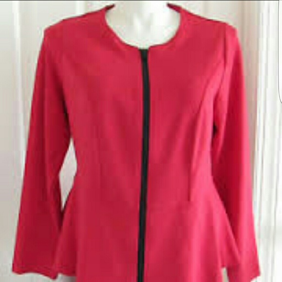 Sophisticated business casual front zip top