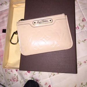 Real Louis Vuitton keychain wallet worn once