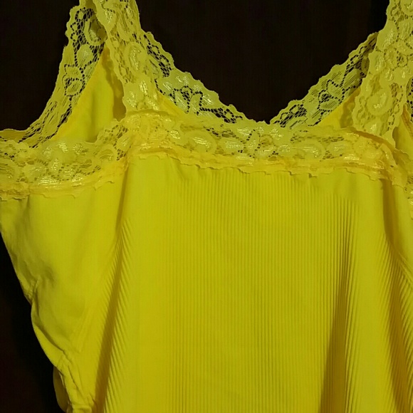 Tank Top  New. Bright yellow - Picture 3 of 3