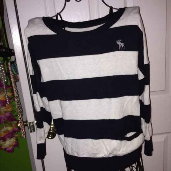 Sweater - Picture 2 of 2