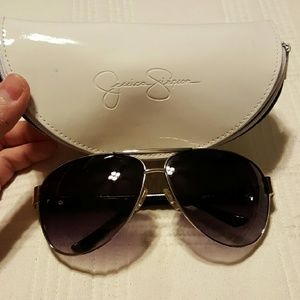Jessica Simpson aviator sunglasses