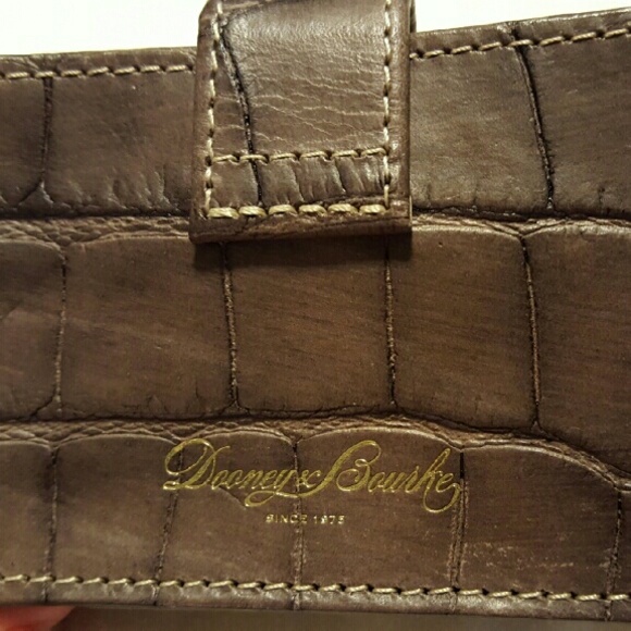 Dooney and Bourke card holder