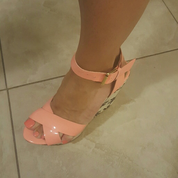 Forever 21 coral wedges - Picture 4 of 4