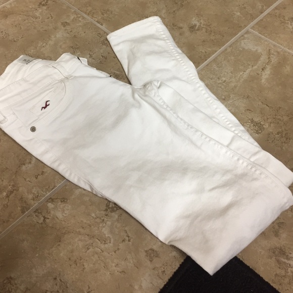 White HOLLISTER skinny jeans. - Picture 3 of 4